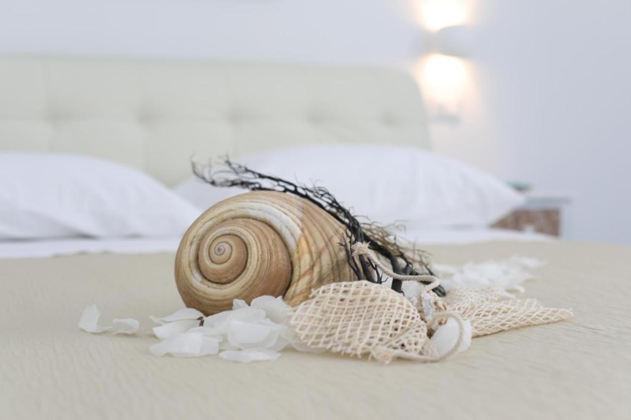 White Aurora Rooms Porto Cesareo Exterior foto