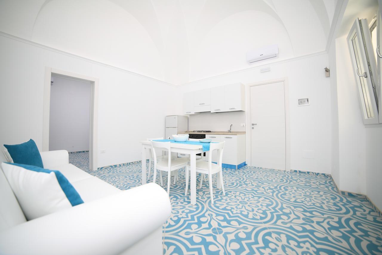 White Aurora Rooms Porto Cesareo Exterior foto