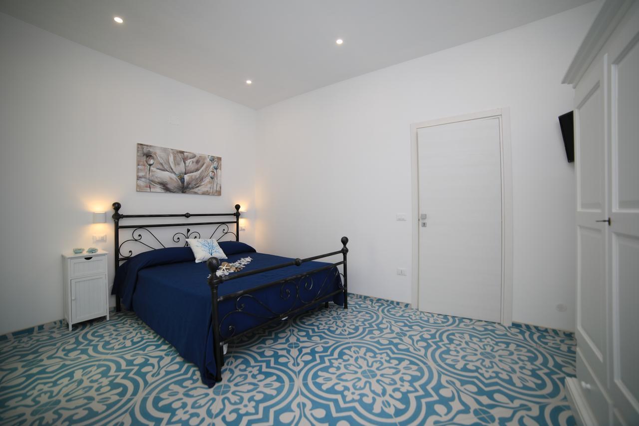 White Aurora Rooms Porto Cesareo Exterior foto